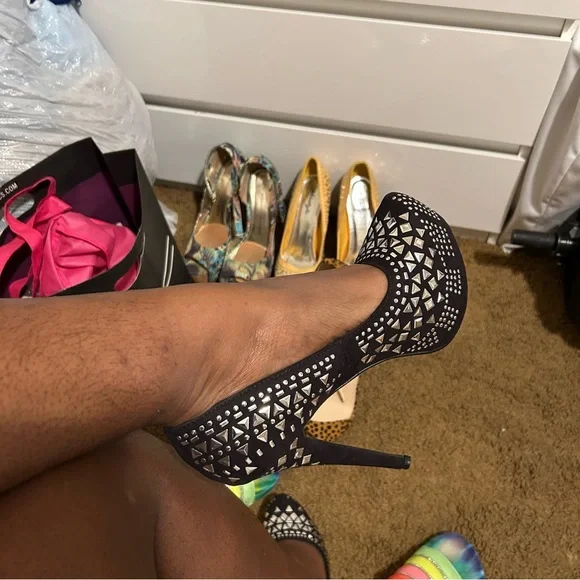 Hot y2k black silver studded high heels pumps 🖤 - Picture 8 of 16